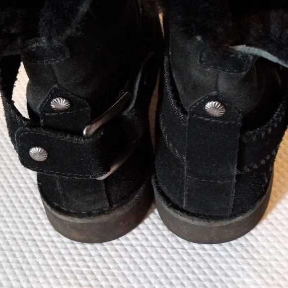 UGG Women's Black Shearling Boots 8 - Picture 3 of 8